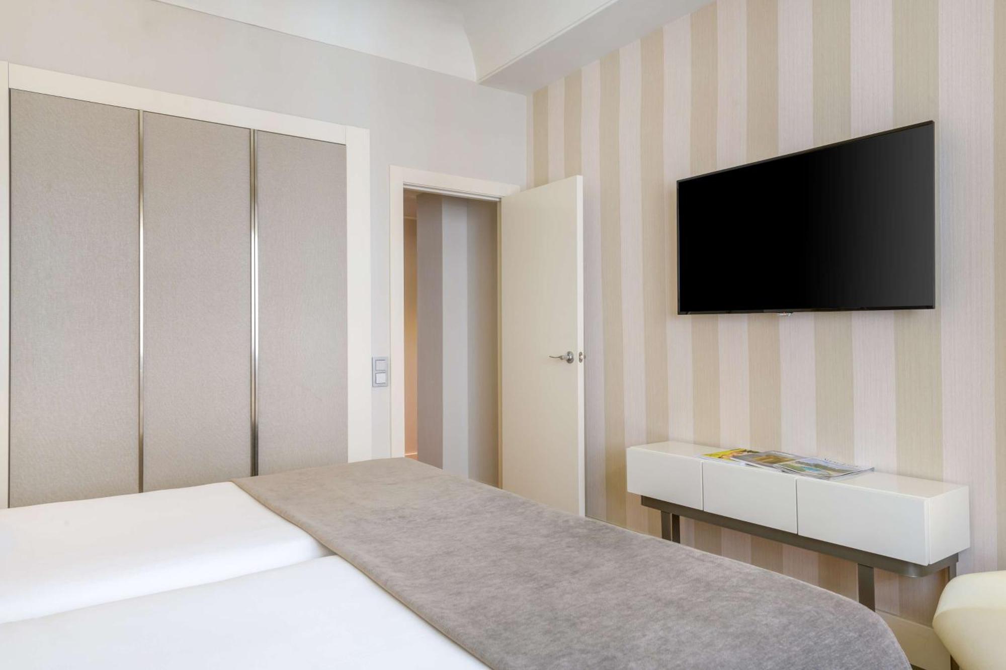 Nh Collection Madrid Colon Hotel Kültér fotó